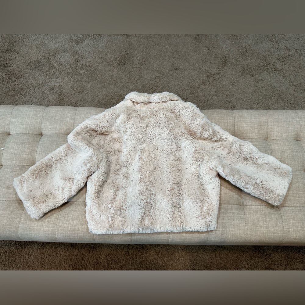 Jennifer Lopez Women’s Cream Faux Cropped Jacket - Size Large (EUC) - Picture 5 of 11